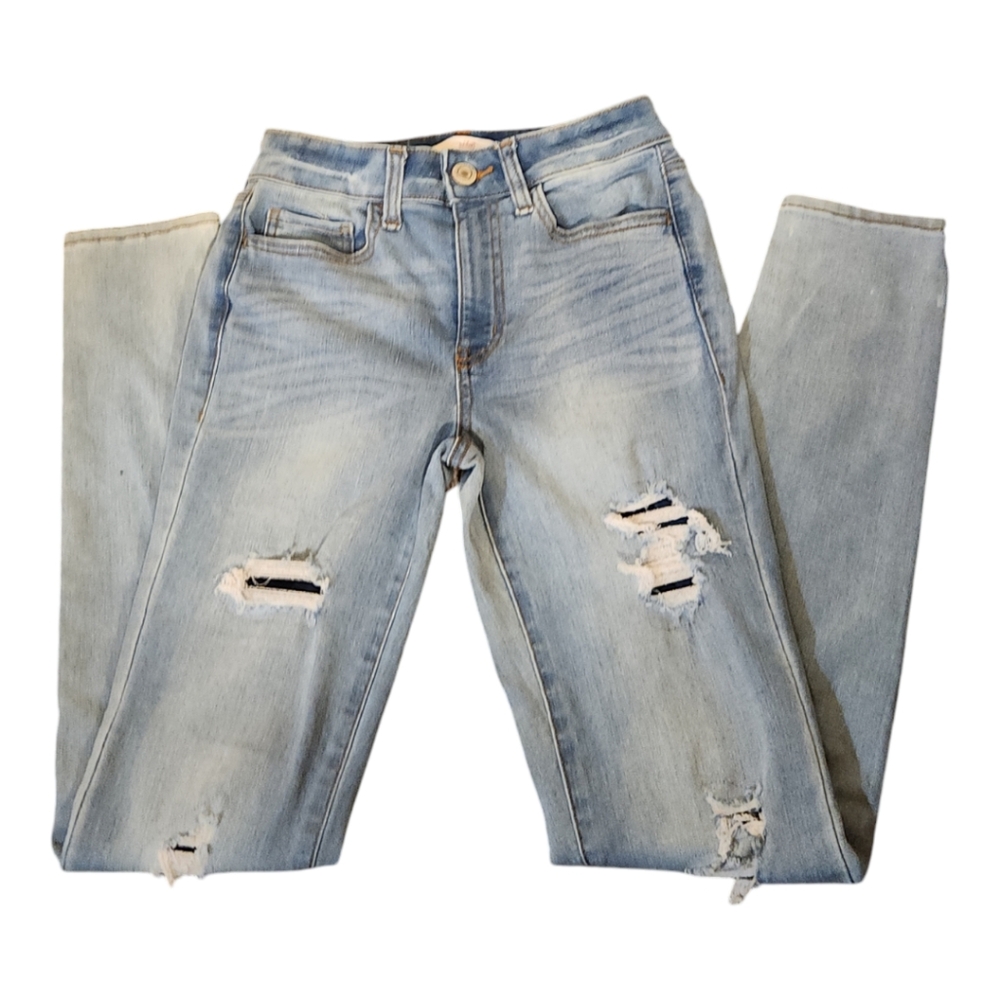 NWOT-SO junior's - distressed skinny jeans -Size 1.
